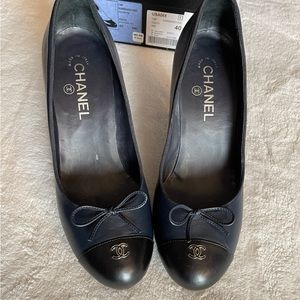 Authentic Chanel Navy/Black Escarpins Heels
